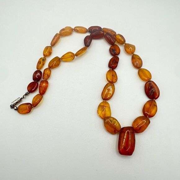 19" All genuine Amber beaded necklace with barrel clasp! - Picture 9 of 12